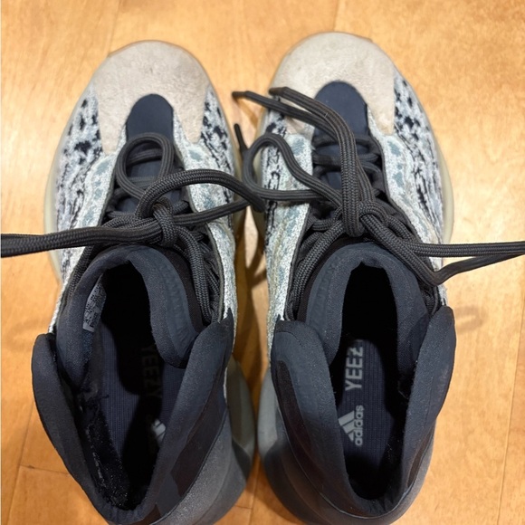 Adidas Yeezy QNTM basketball shoes sneakers youth boy men sz 4 - Picture 6 of 8